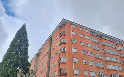 Vista exterior de Pis en venda en Burgos Capital amb Calefacció, Terrassa i Traster