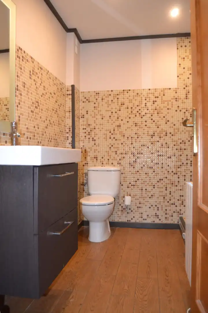 Bathroom of Houses for sale in Jaca  with Terrace, Furnished and Oven