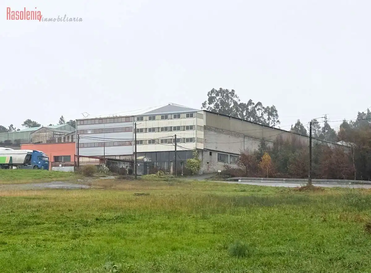 Vista exterior de Nave industrial en venta en As Pontes de García Rodríguez 