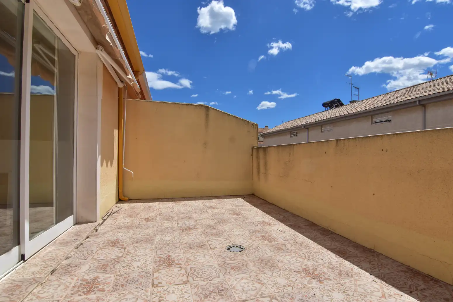 Terrace of Detached homes for sale in Emperador  with Heating, Terrace and Balcony