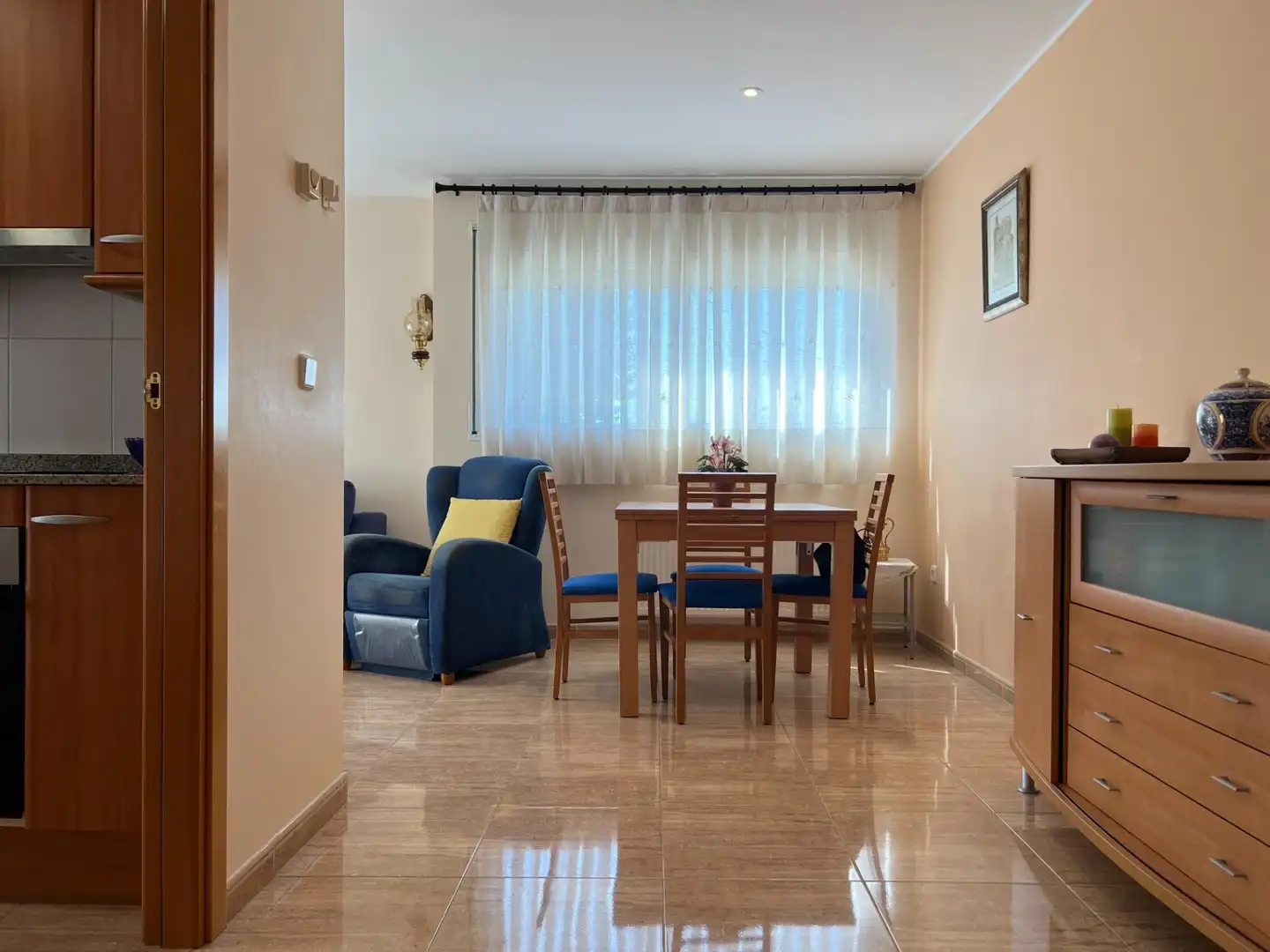 Menjador de Apartament en venda en Sant Pere Pescador amb Aire condicionat, Calefacció i Balcó