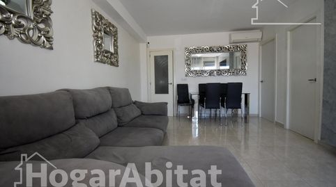 Foto 4 de Piso en venta en Grupo Caritas, Estadio Castalia, Castellón de la Plana / Castelló de la Plana