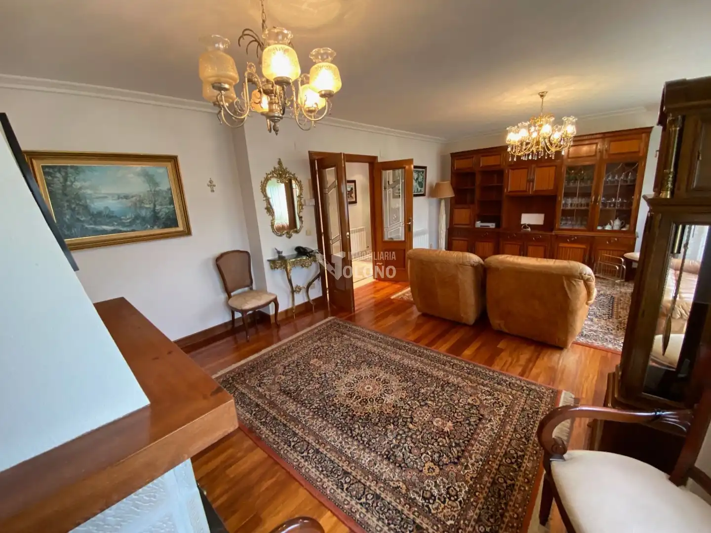 Sala d'estar de Casa o xalet en venda en Haro amb Calefacció, Jardí privat i Parquet