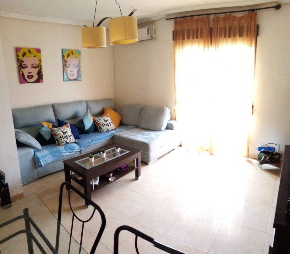 Sala d'estar de Pis en venda en  Córdoba Capital amb Aire condicionat, Calefacció i Terrassa
