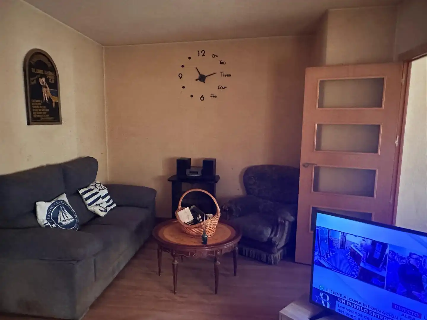 Sala de estar de Piso en venta en Jaén con Aire acondicionado, Calefacción y Amueblado