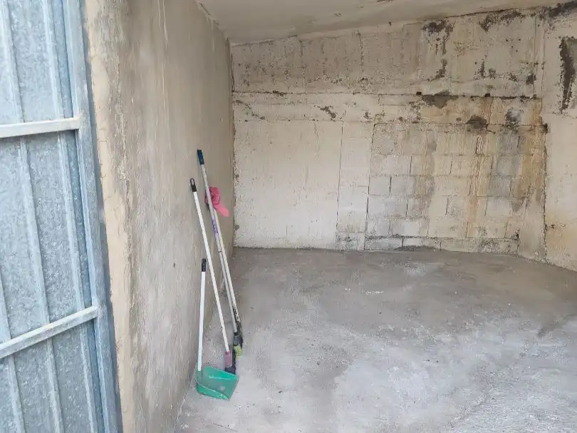 Garage zum Verkauf in Almuñécar