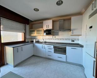 Kitchen of Flat to rent in Sopelana  with Terrace