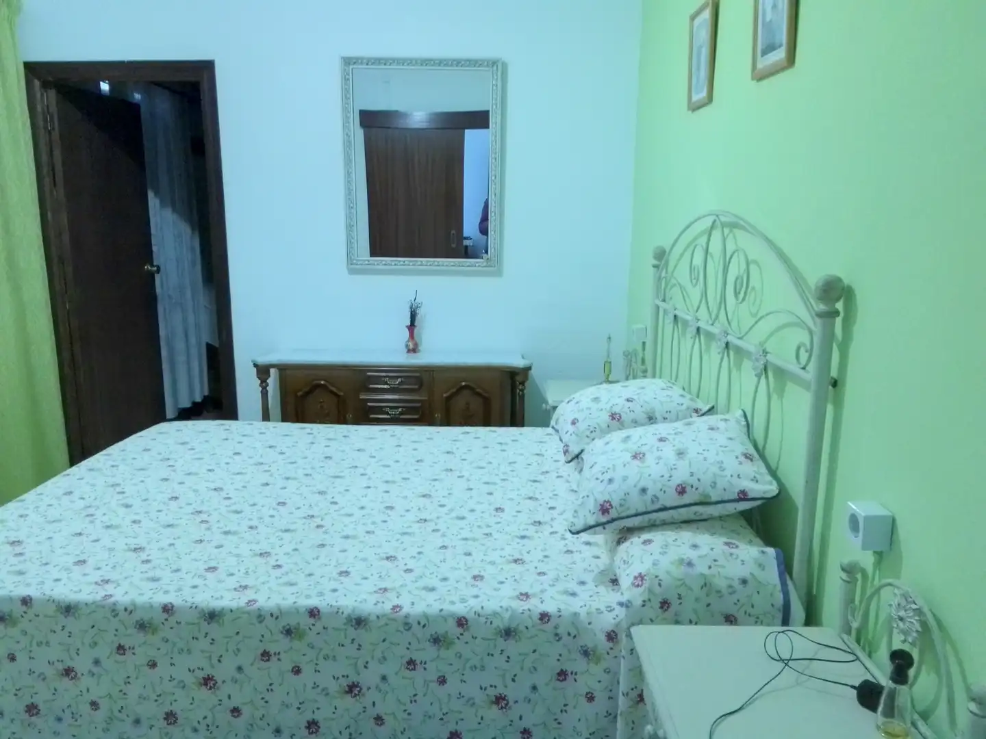 Bedroom of Houses for sale in Ubrique  with Terrace, Furnished and Oven