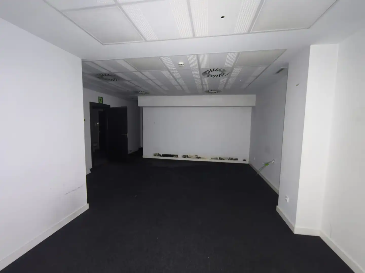 Local comercial en venda a Avenida de Don Marcelo Celayeta 80, imagen 12