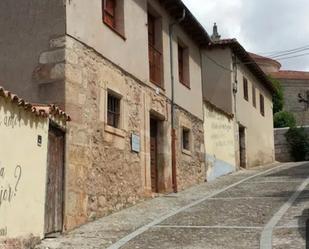 Vista exterior de Casa o xalet en venda en Lerma amb Terrassa, Moblat i Balcó