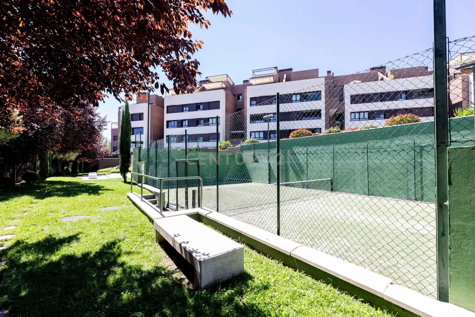 Terrassa de Pis en venda en Madrid amb Jardí privat, Traster i Piscina