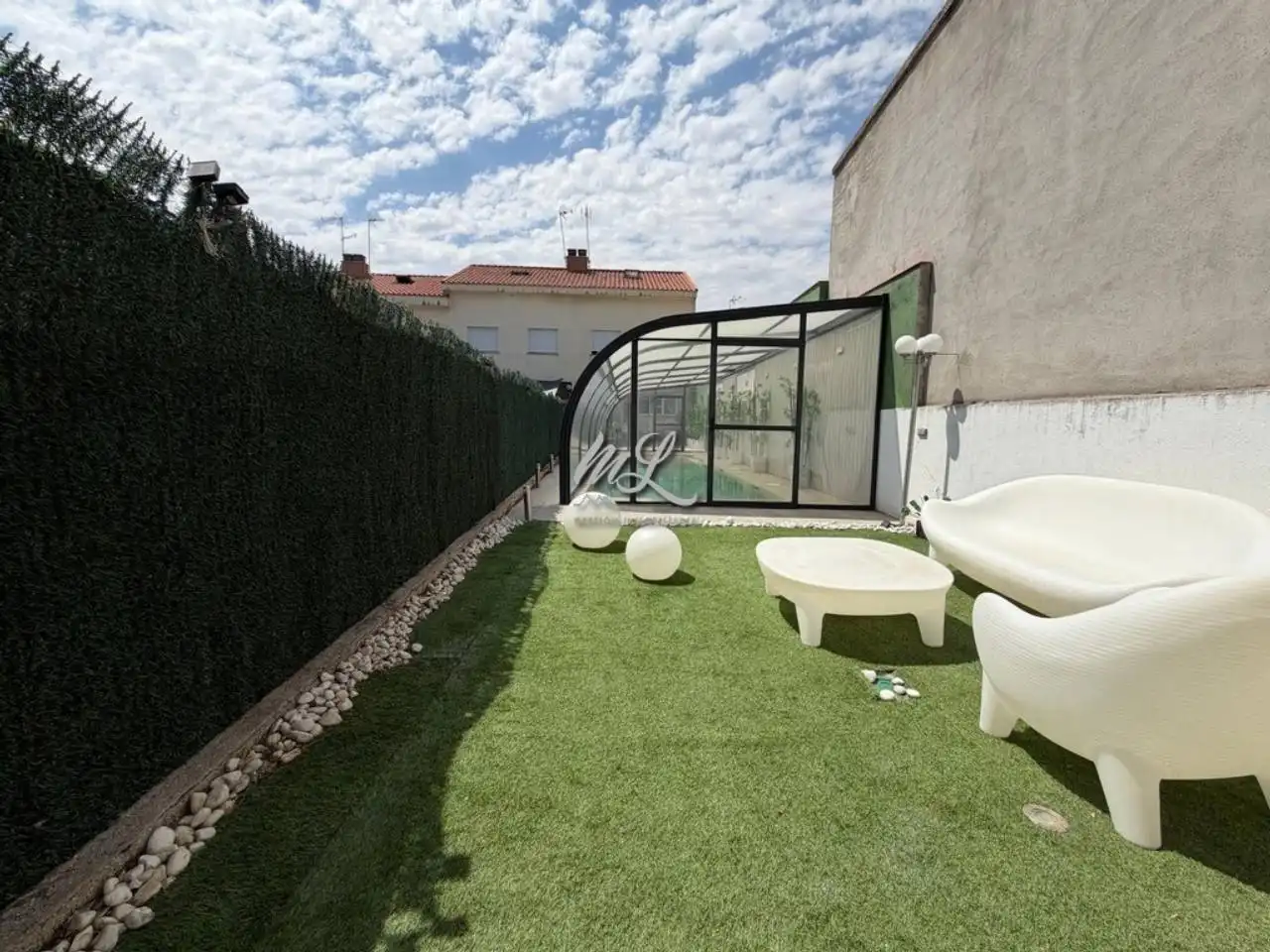 Terrassa de Casa adosada en venda en Camarena amb Aire condicionat, Calefacció i Jardí privat