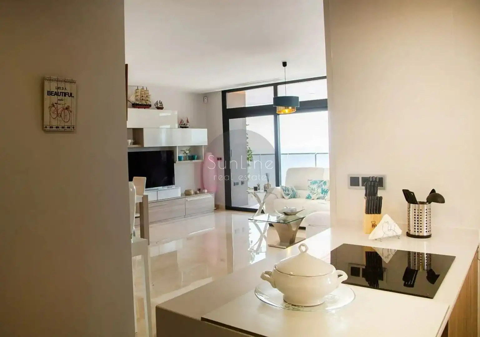 Wohnzimmer von Wohnung zum Verkauf in Benidorm mit Möbliert, Balkon und Whirlpool