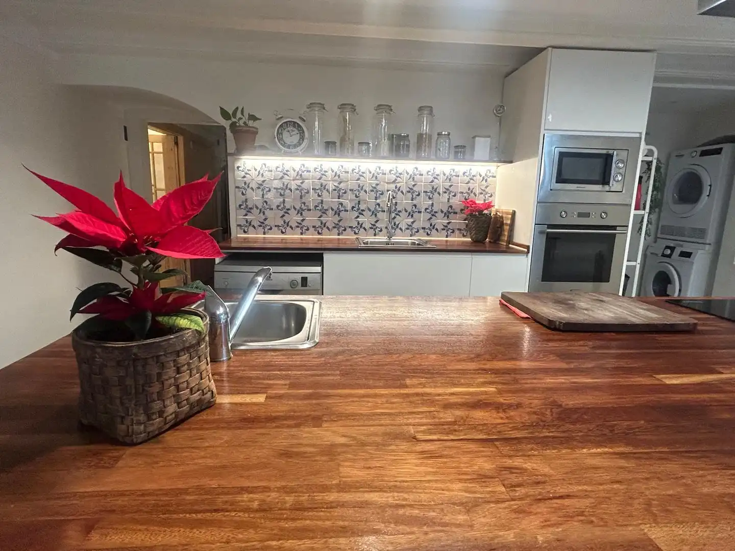 Cocina de Piso en venta en Vilanova i la Geltrú con Microondas y Balcón