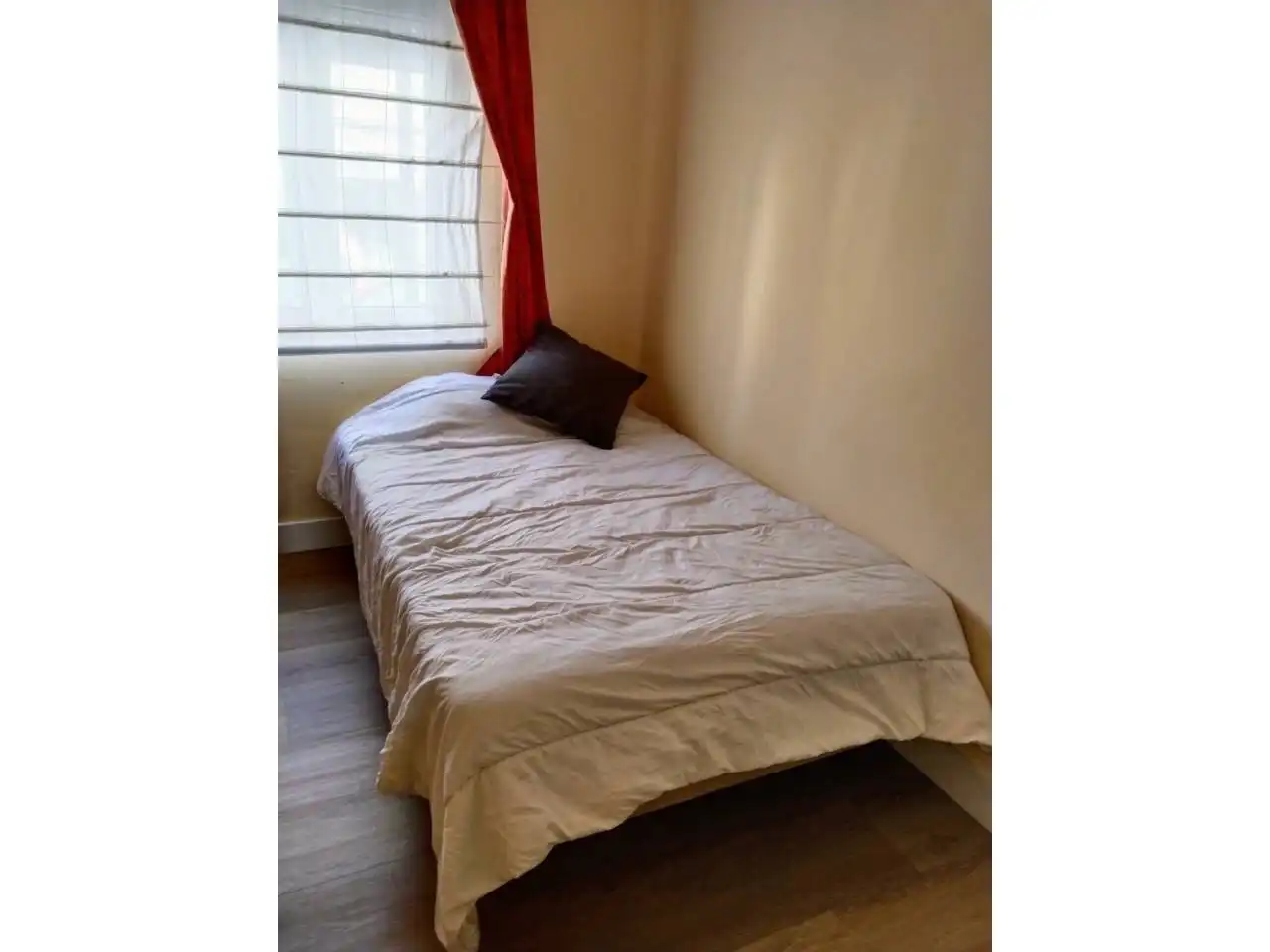 Bedroom of Flat for rent in Burgos  with Heating, Terrace and Furnished