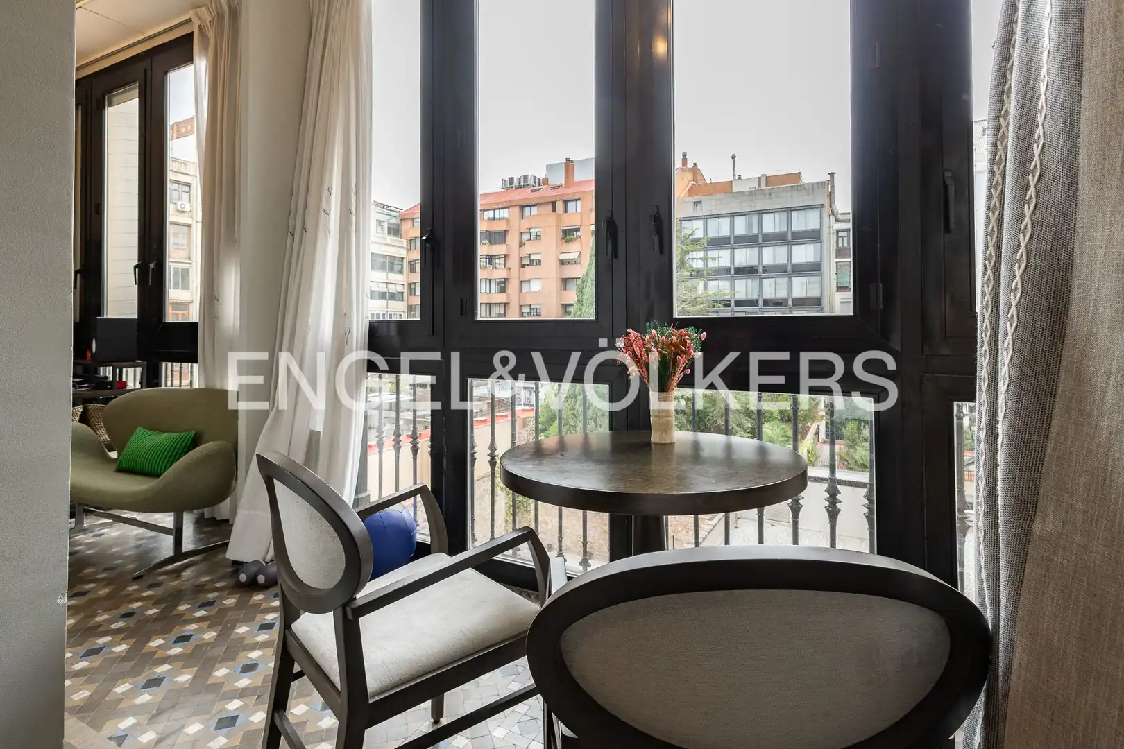 Terraza de Piso en venta en Eixample