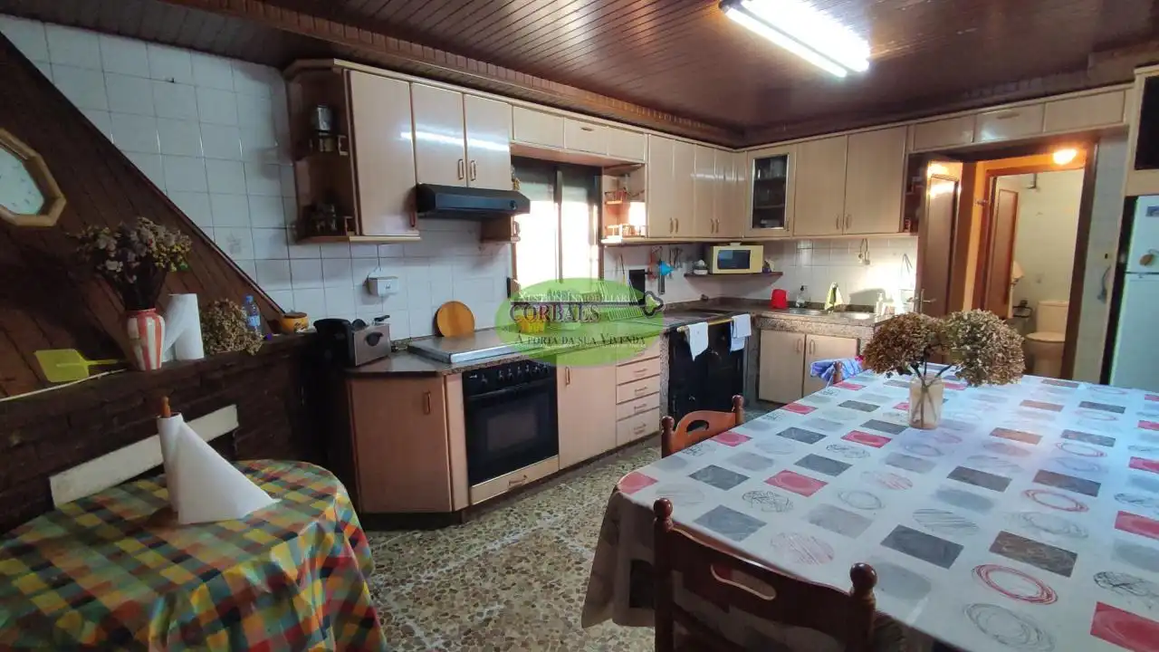 Cocina de Casa o chalet en venta en A Bola  con Calefacción, Jardín privado y Terraza
