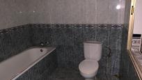 Bathroom of House or chalet for sale in Elda