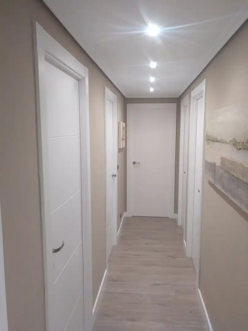 Piso en venta en Vitoria - Gasteiz con Terraza, Trastero y Amueblado