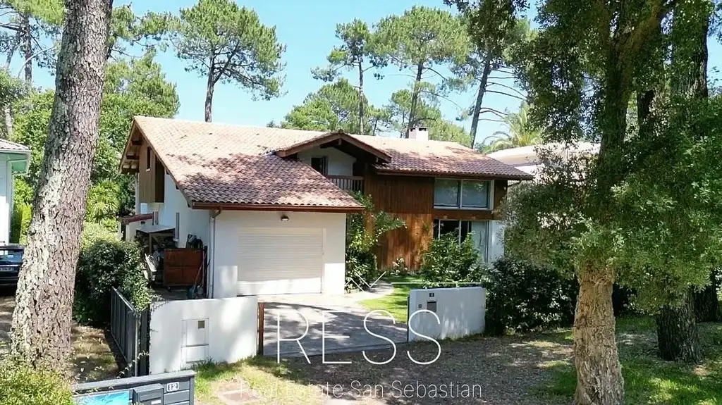 Vista exterior de Casa o chalet en venta en Bayonne con Jardín privado, Terraza y Trastero