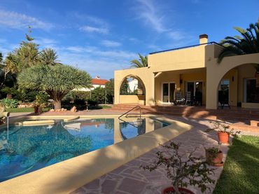 Maison avec piscine à vendre à Las Marinas / Les Marines