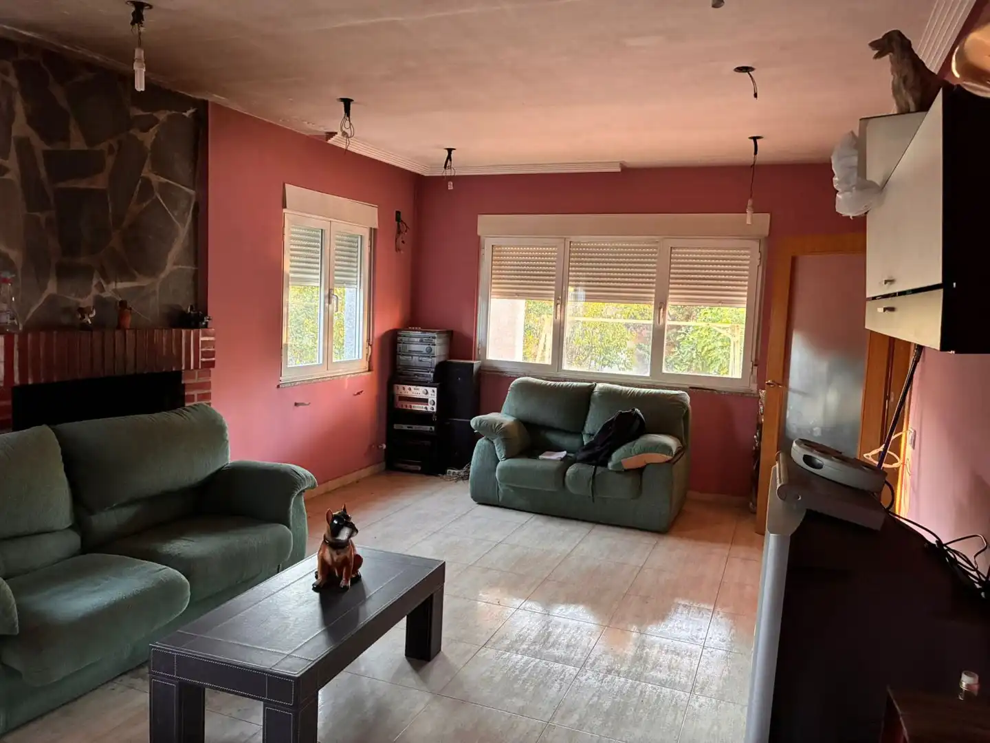 Sala d'estar de Casa o xalet en venda en Calvarrasa de Arriba amb Calefacció i Terrassa