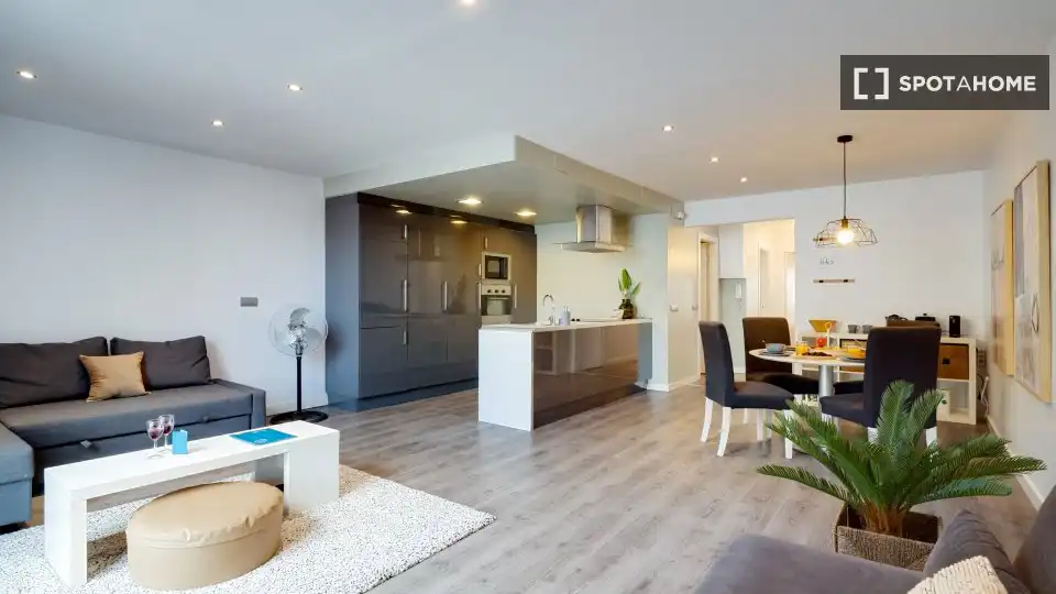 Cocina de Piso de alquiler en Barcelona con Aire acondicionado, Calefacción y Amueblado