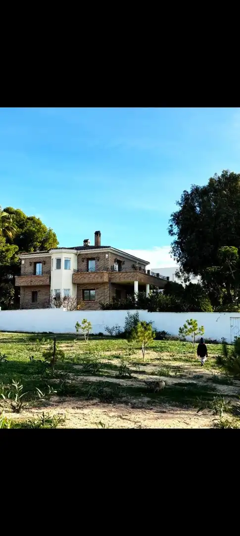 Xalet en venda a ALMENDROS, imagen 2