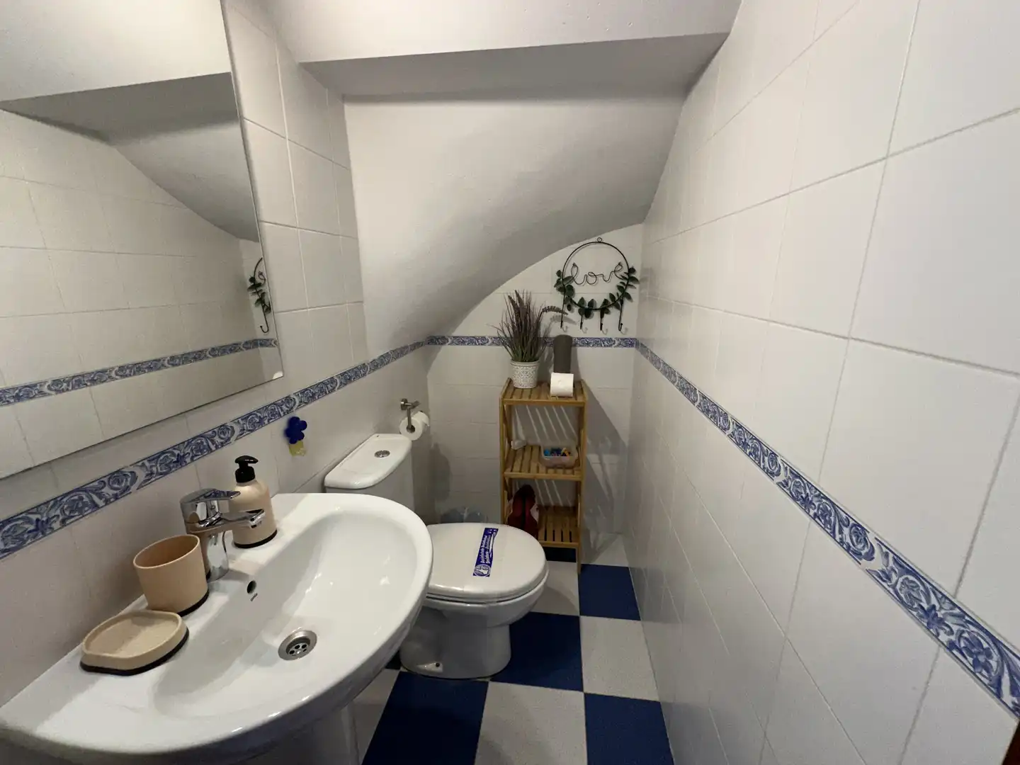 Badezimmer von Einfamilien-Reihenhaus zum Verkauf in La Oliva mit Terrasse, Möbliert und Waschmaschine