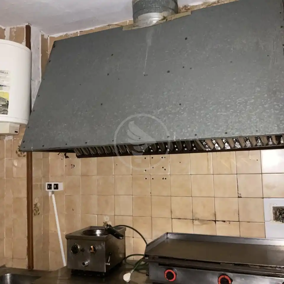 Cocina de Local en venta en Linares con Aire acondicionado