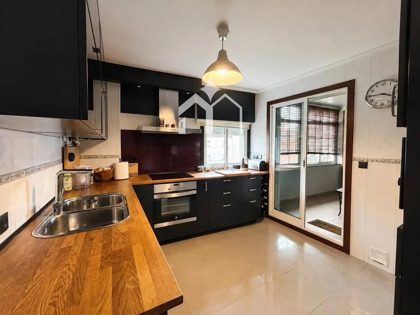 Kitchen of Flat for sale in Marín  with Heating, Storage room and Furnished