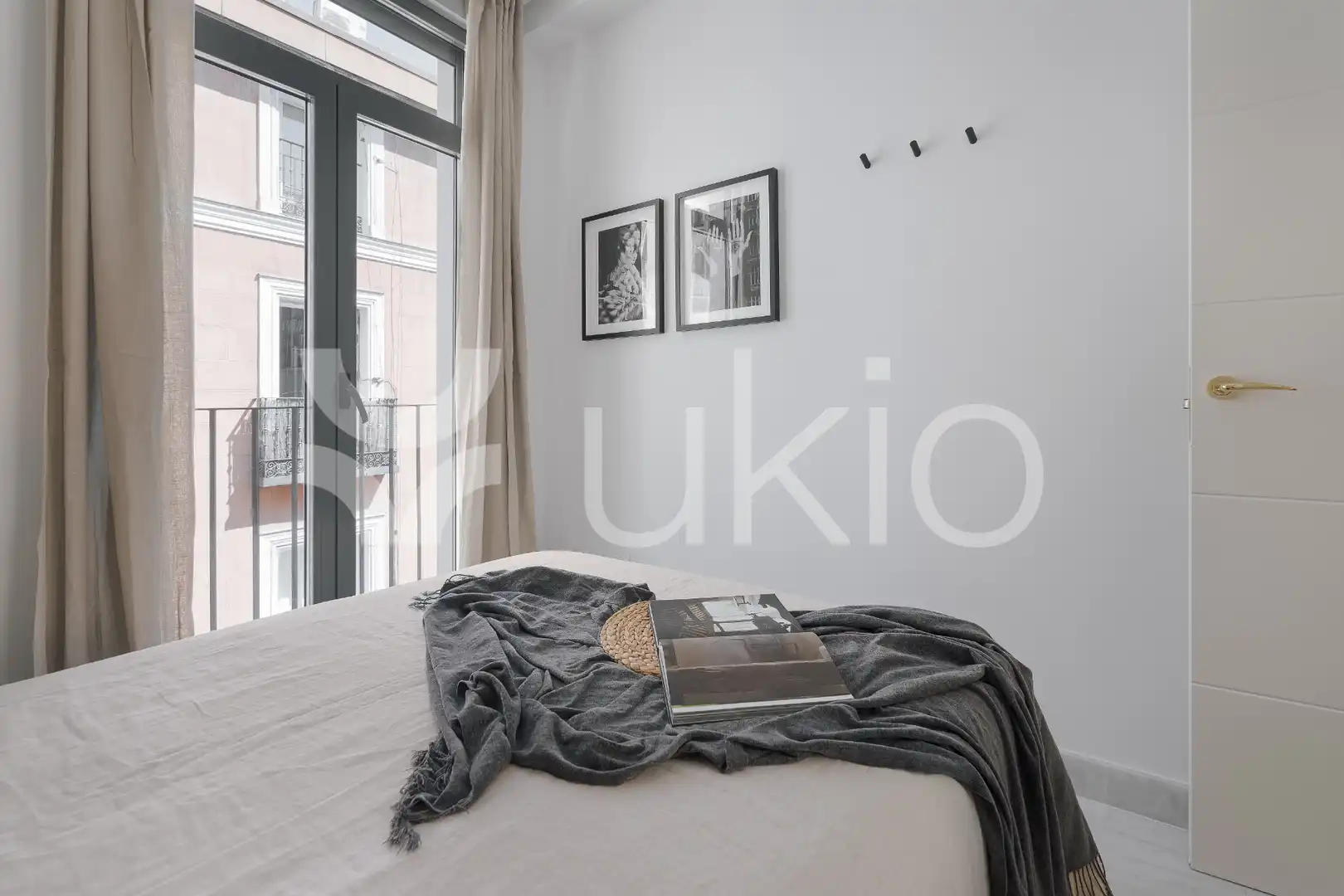 Habitación de Apartamento de alquiler en Madrid con Aire acondicionado, Calefacción y Amueblado