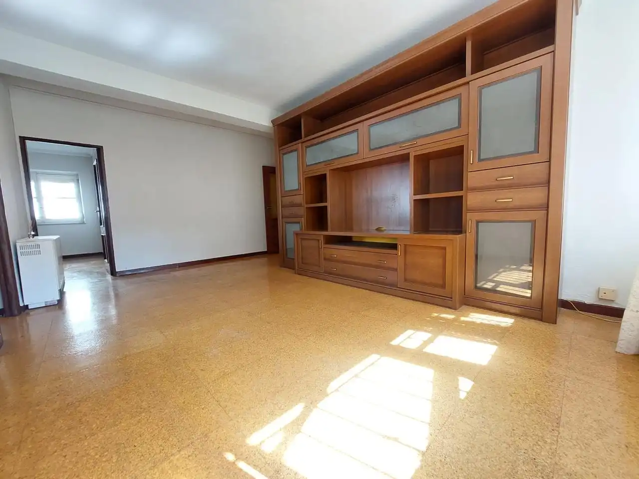 Wohnzimmer von Erdgeschoss zum Verkauf in Gijón  mit Heizung und Abstellraum