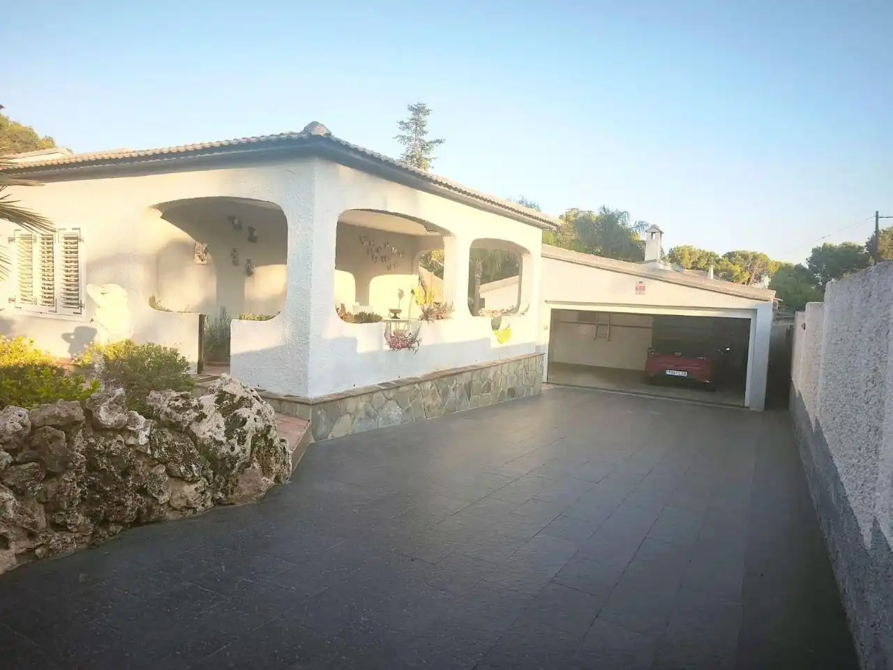 Vista exterior de Casa o chalet en venta en Paterna con Aire acondicionado, Calefacción y Jardín privado