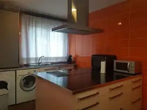 Cocina de Casa o chalet de alquiler en Cobisa con Aire acondicionado, Calefacción y Jardín privado