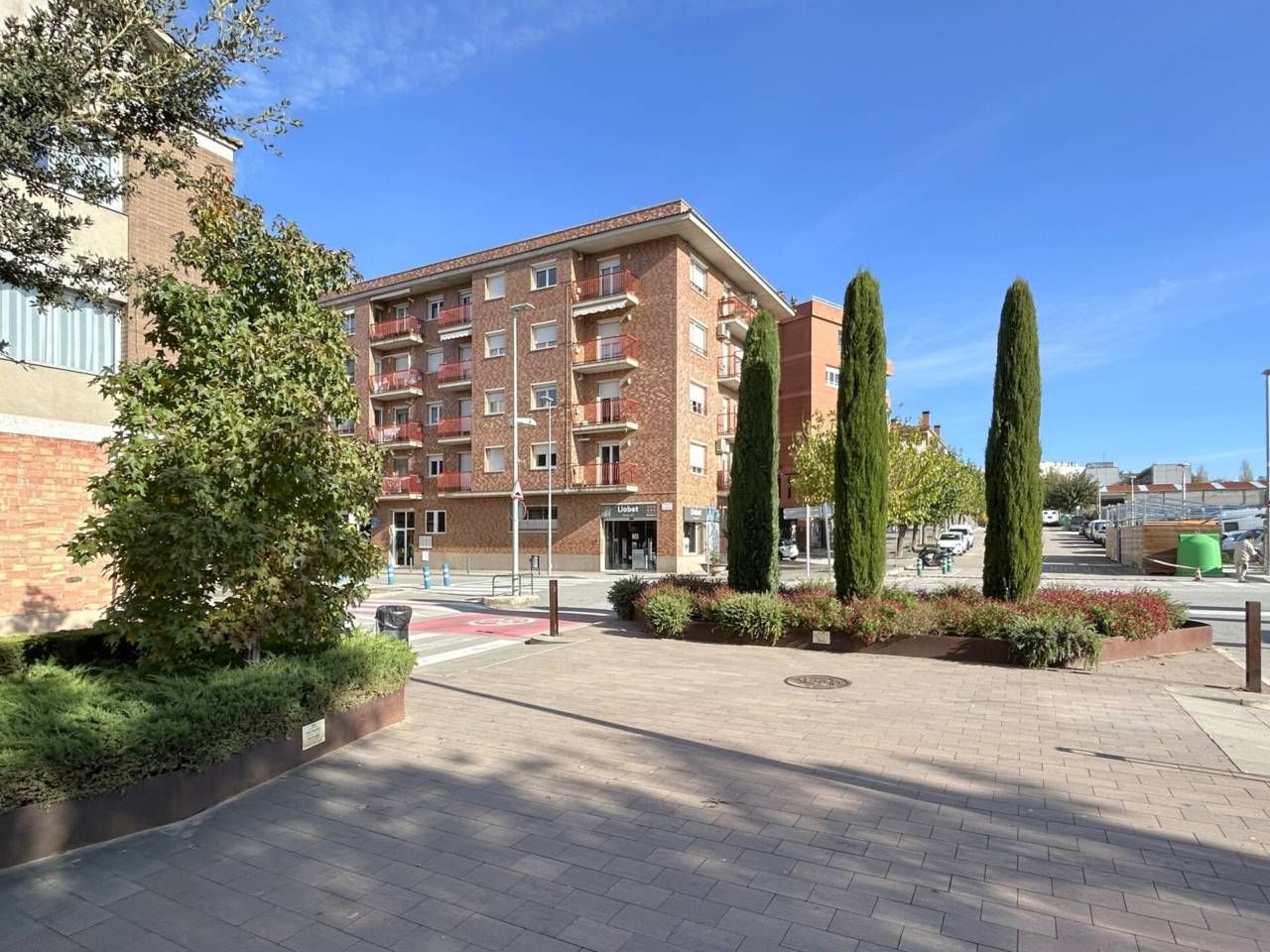 Außenansicht von Wohnung zum verkauf in Callús mit Heizung, Abstellraum und Balkon