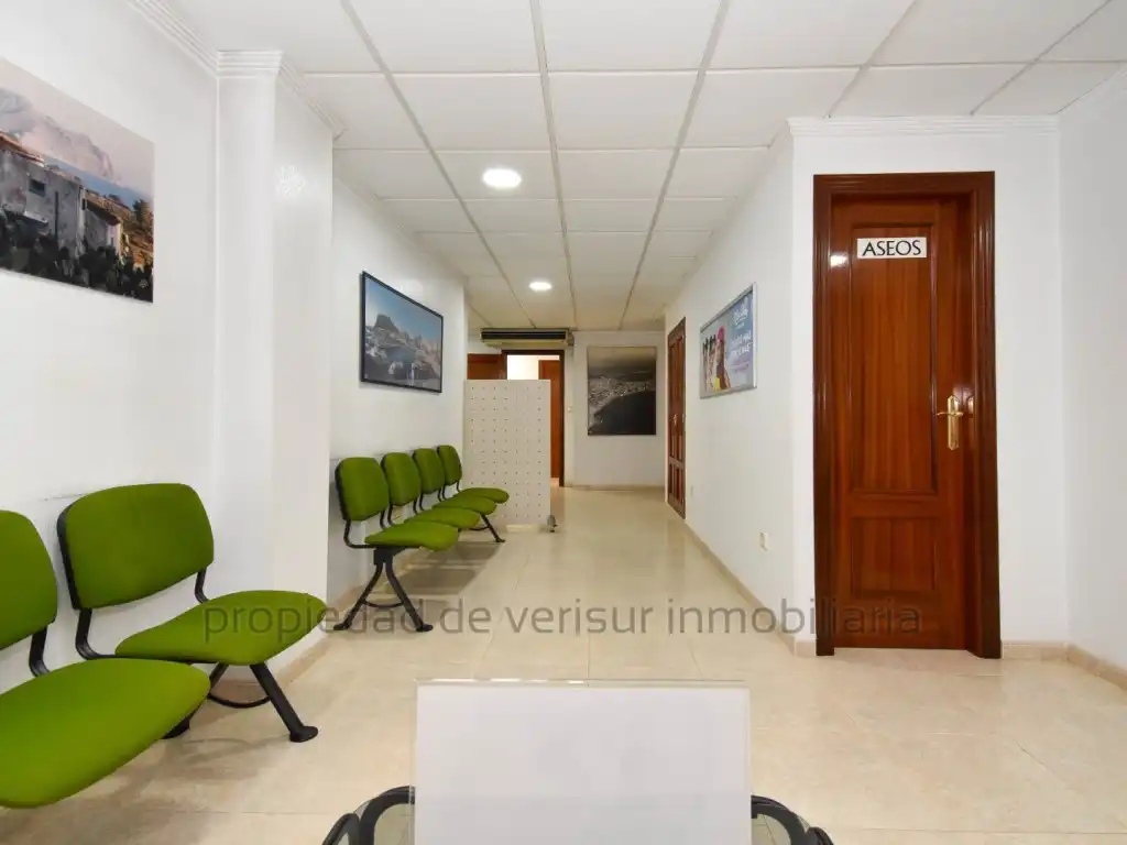 Office for rent in Casco Antiguo