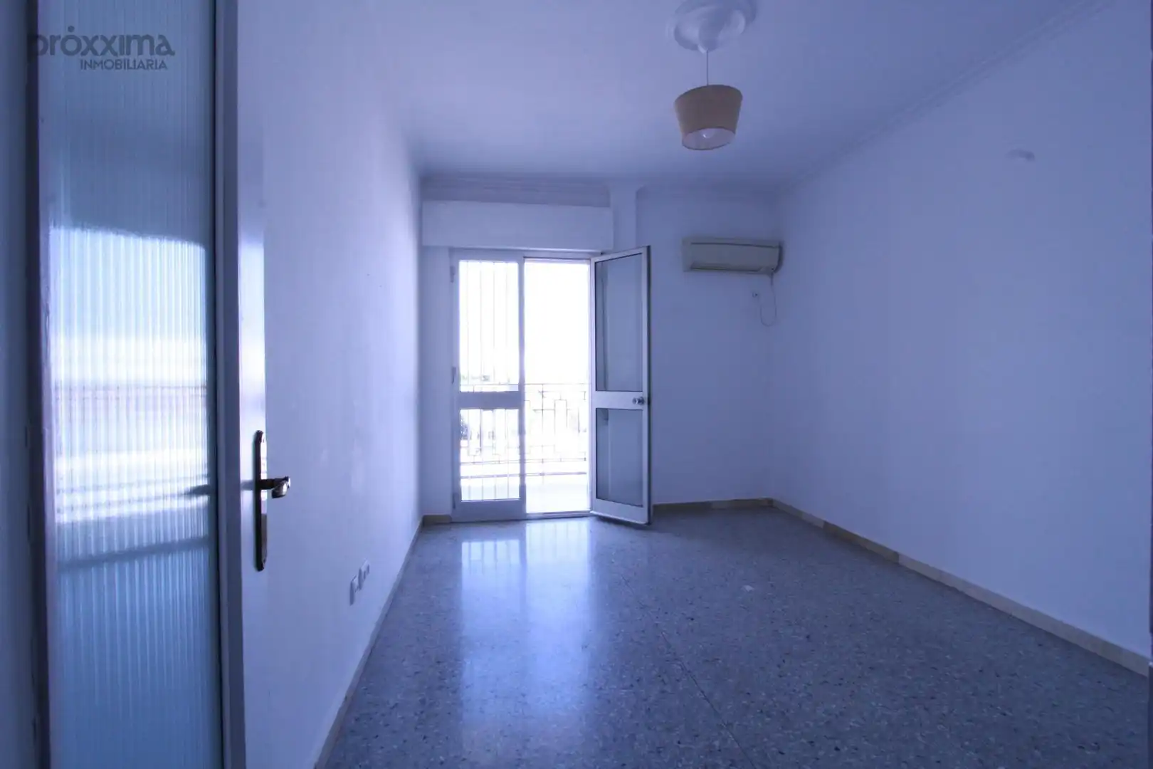 Habitación de Piso de alquiler en Sevilla con Aire acondicionado, Terraza y Balcón