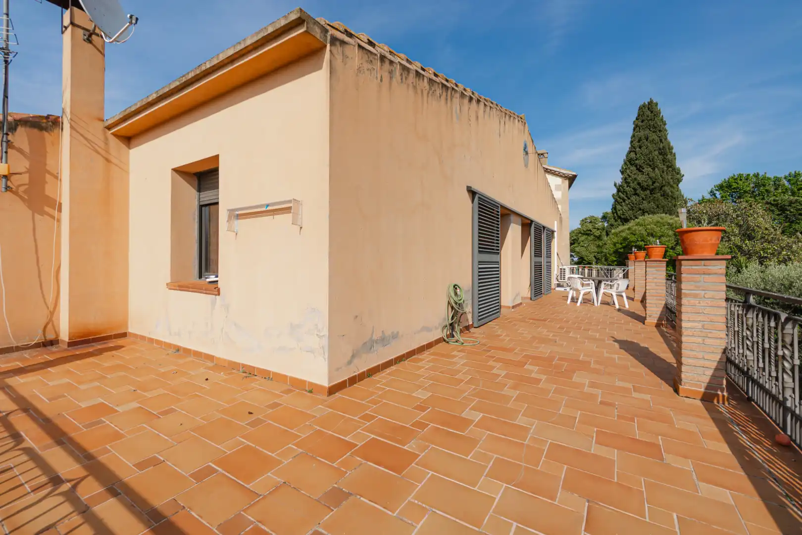 Vista exterior de Casa o xalet en venda en Borrassà amb Aire condicionat, Calefacció i Jardí privat