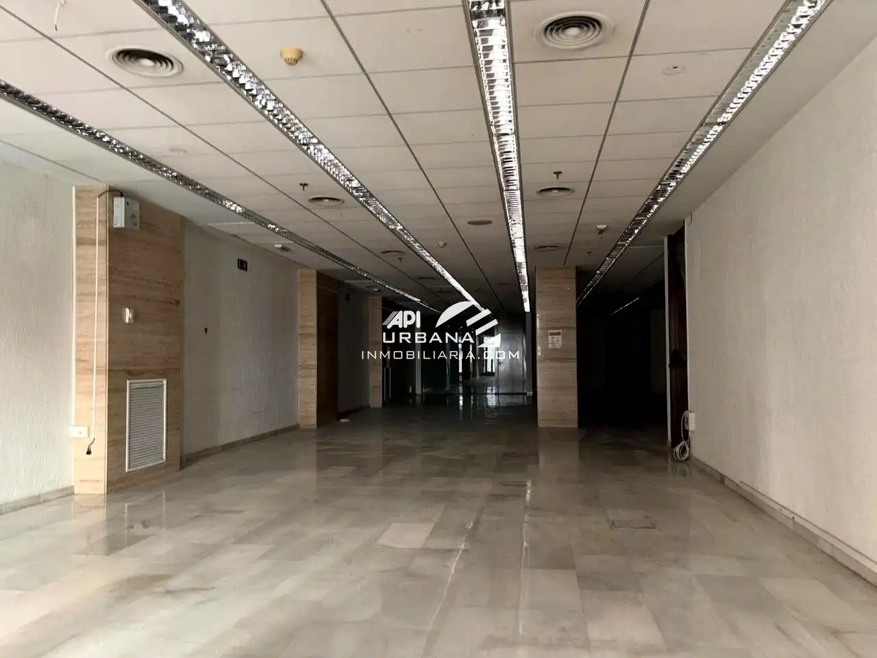 Local comercial en venda a España, imagen 3