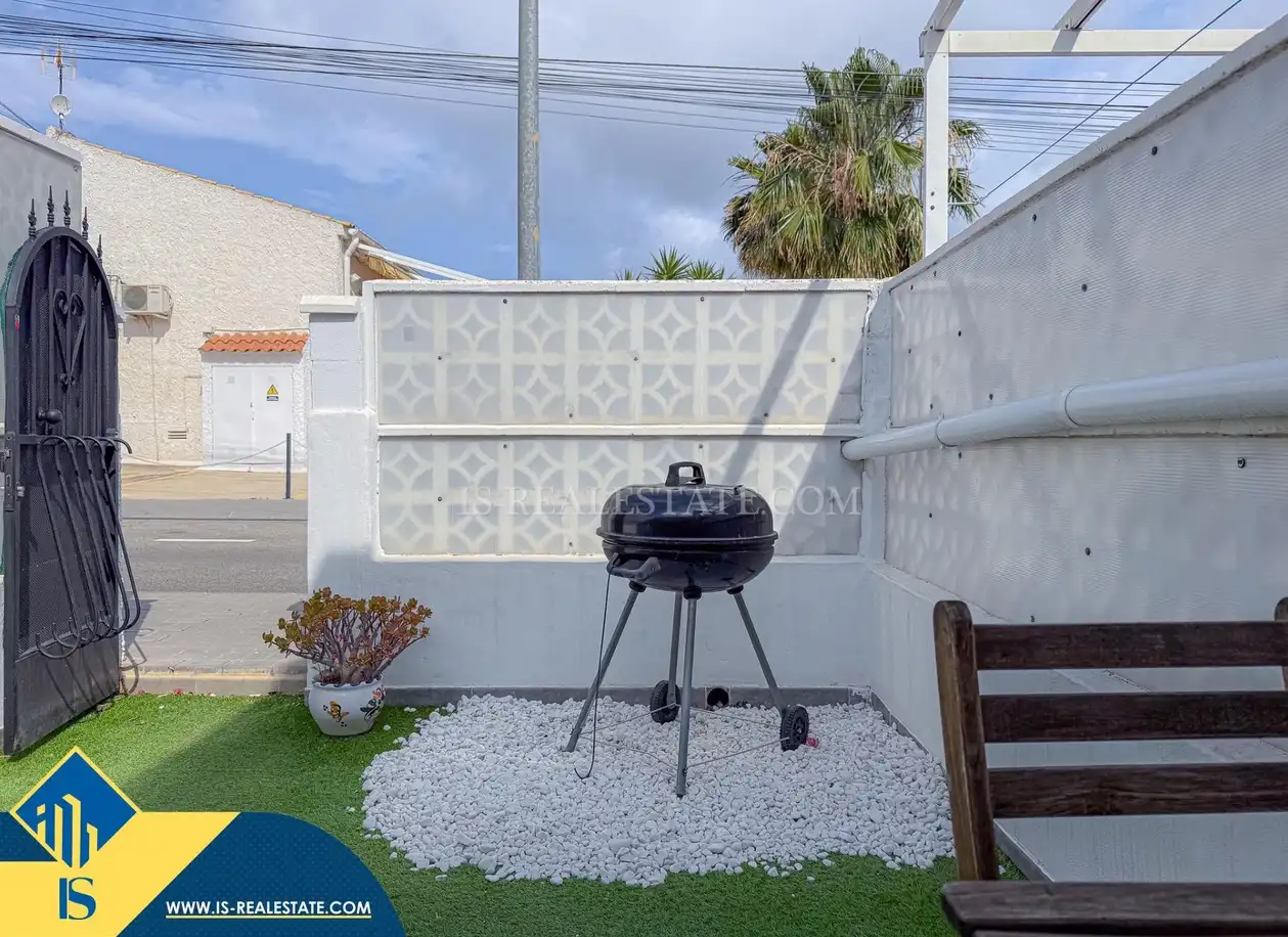 Bungalow amb jardí en venda a Nueva Torrevieja - Aguas Nuevas, imagen 28