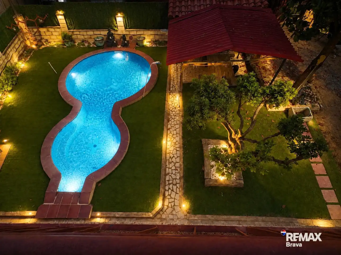 Detached house with pool for sale in Calle Guillerias, imagen 3