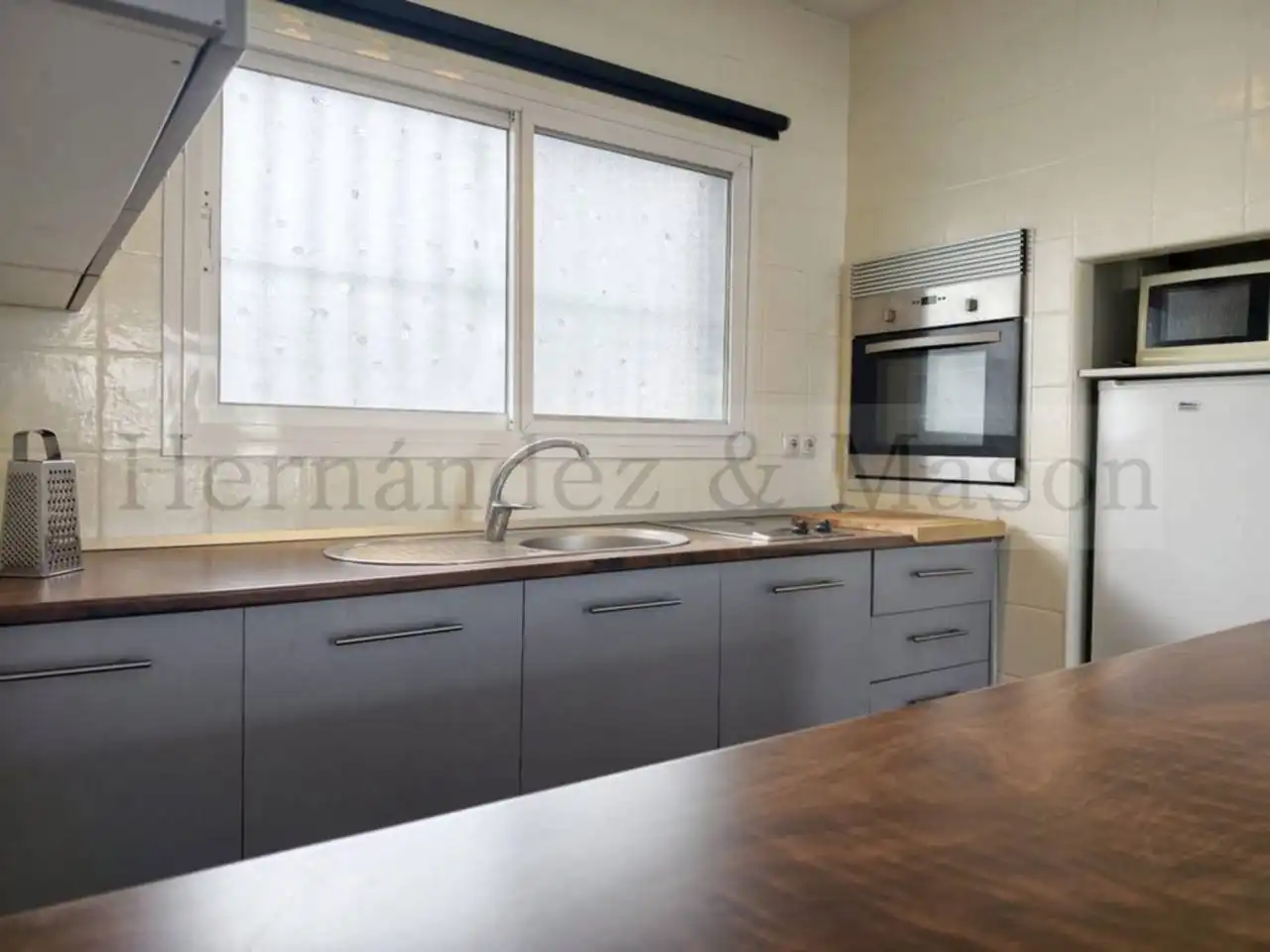 Cuina de Apartament en venda en Benalmádena amb Aire condicionat, Terrassa i Moblat