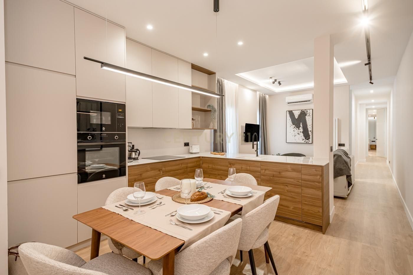 Cuina de Apartament en venda en  Madrid Capital amb Aire condicionat, Moblat i Balcó