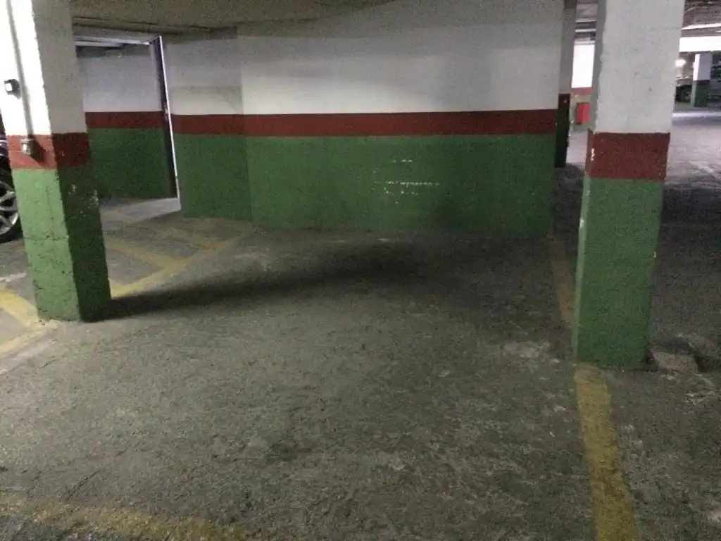 Parkplatz von Garage zum Verkauf in Córdoba