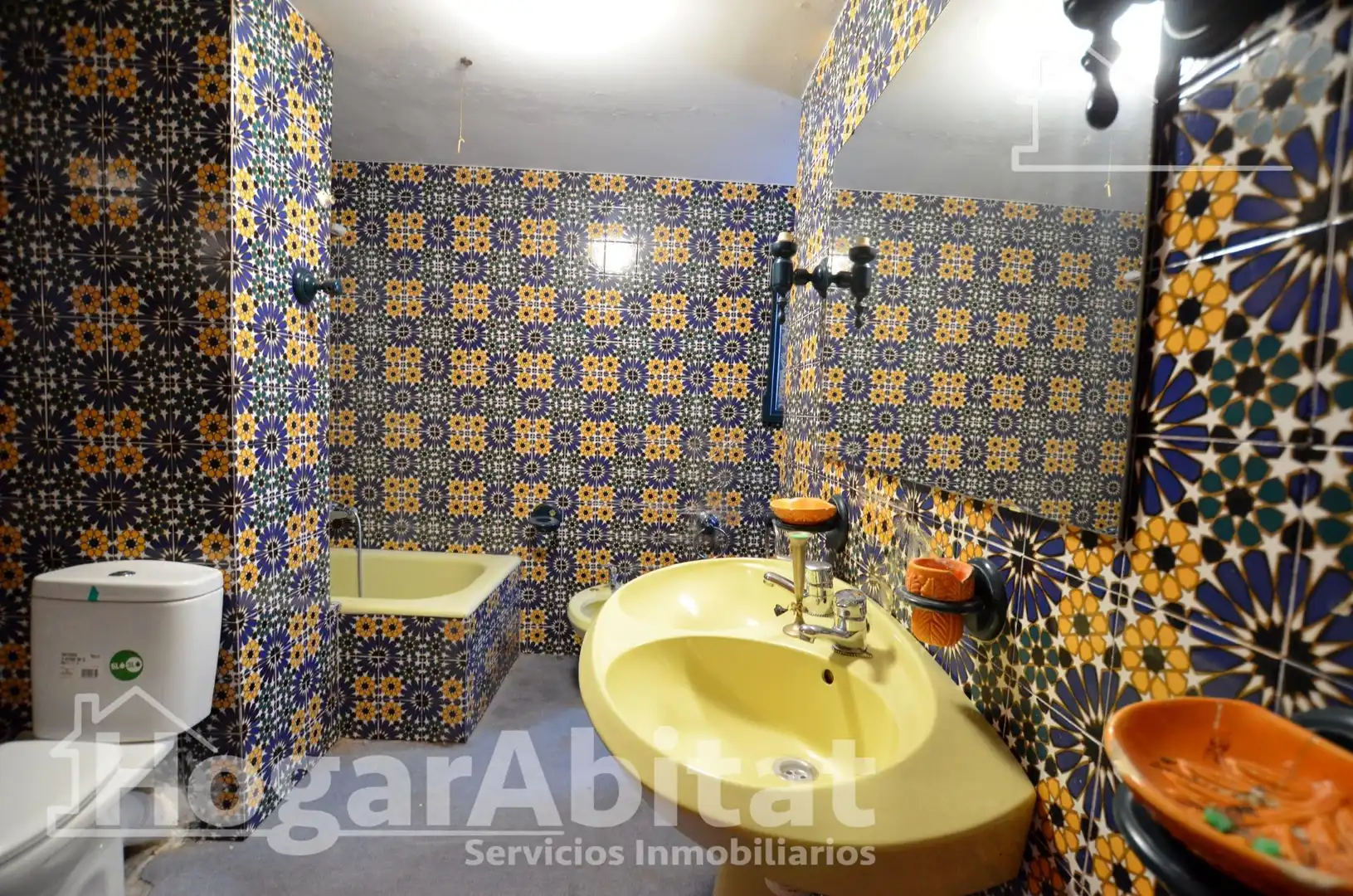 Baño de Piso en venta en Gandia con Terraza, Trastero y Amueblado