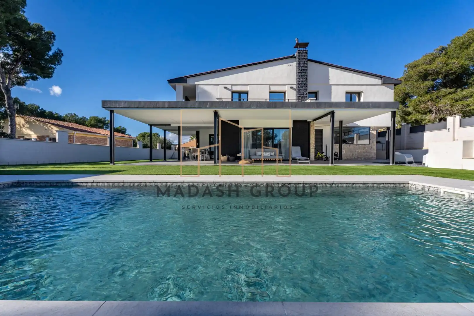 Exterior view of Houses for sale in El Vendrell  with Heating, Private garden and Terrace