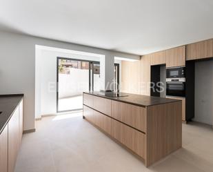 Kitchen of Flat for sale in  Valencia Capital  with Air Conditioner and Terrace