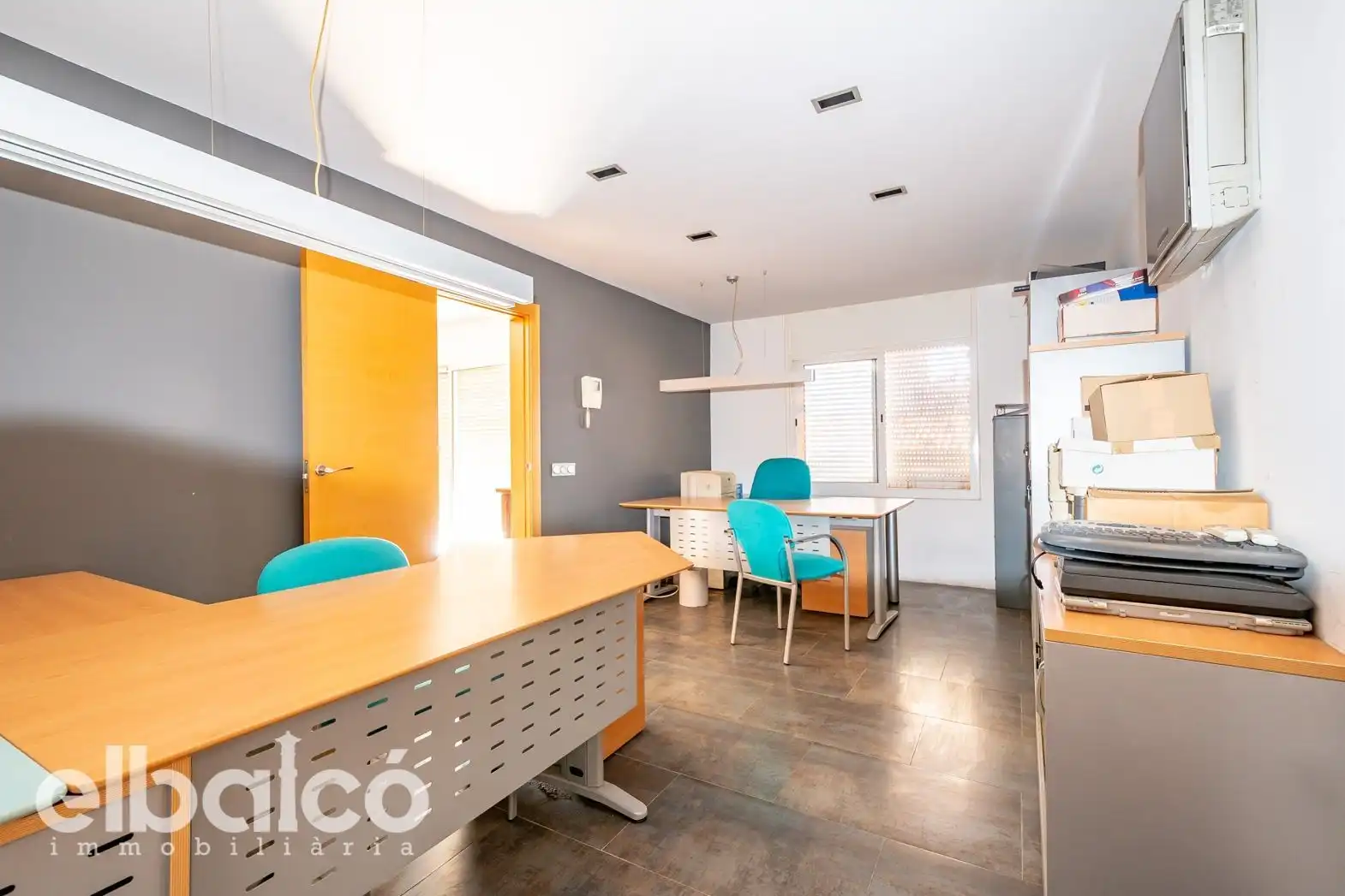 Büro zum Verkauf in Cambrils mit Klimaanlage, Heizung und Terrasse