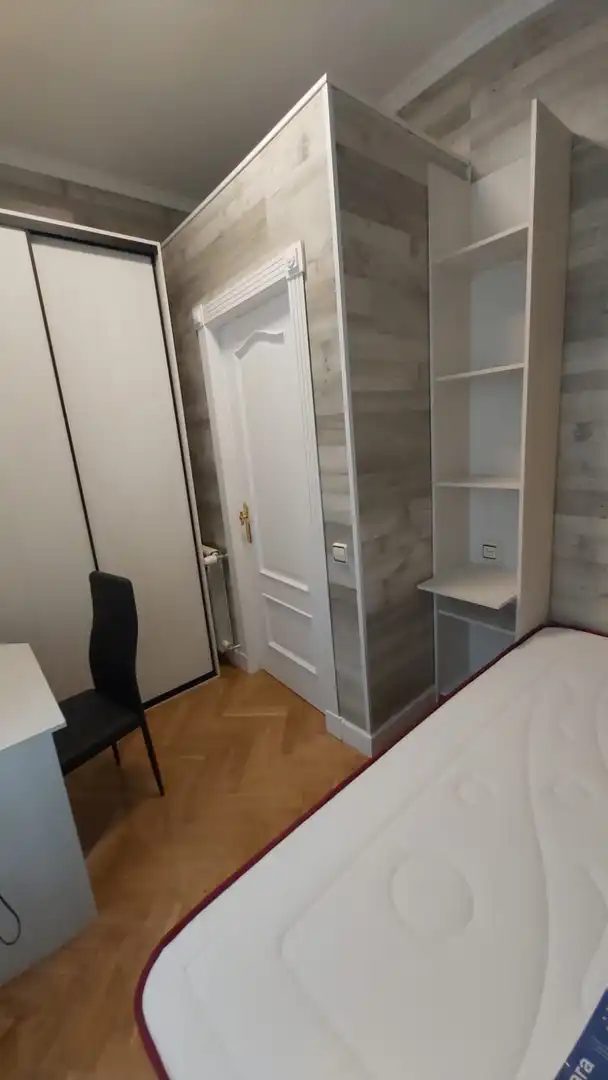 Flat for rent in Calle de Ilustración, Argüelles